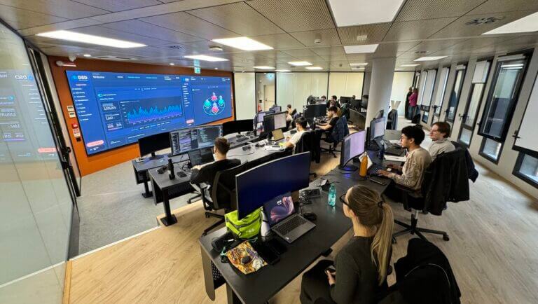 Leggi l'articolo Var Group implanta el modelo ‘Follow the Sun’ para revolucionar la ciberseguridad