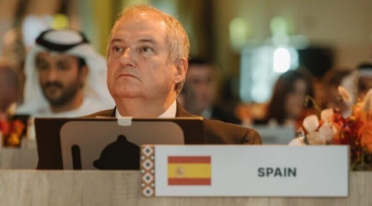 España lanza plan de IA para transformar su turismo