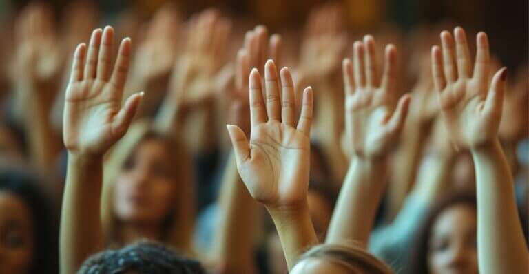 Gobierno inicia consulta para actualizar el servicio universal