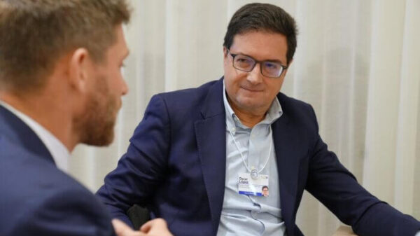 oscar_lopez_davos_web