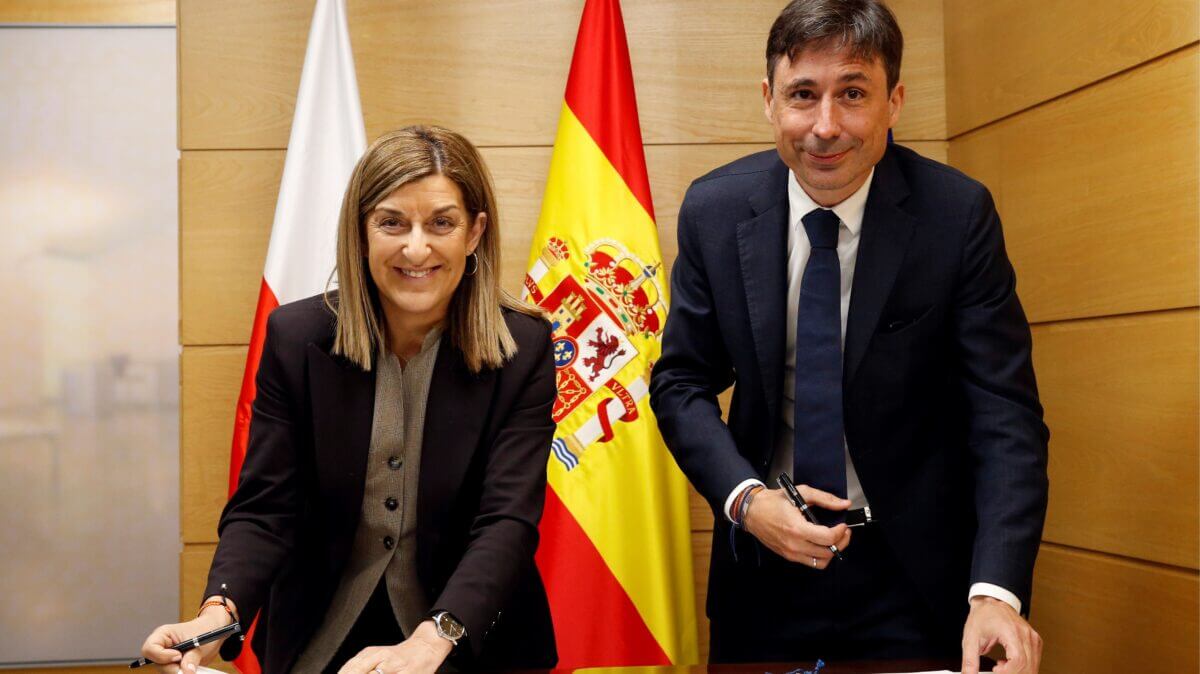 2026-05-08 Firma MoU Sanidad Cantabria (3)