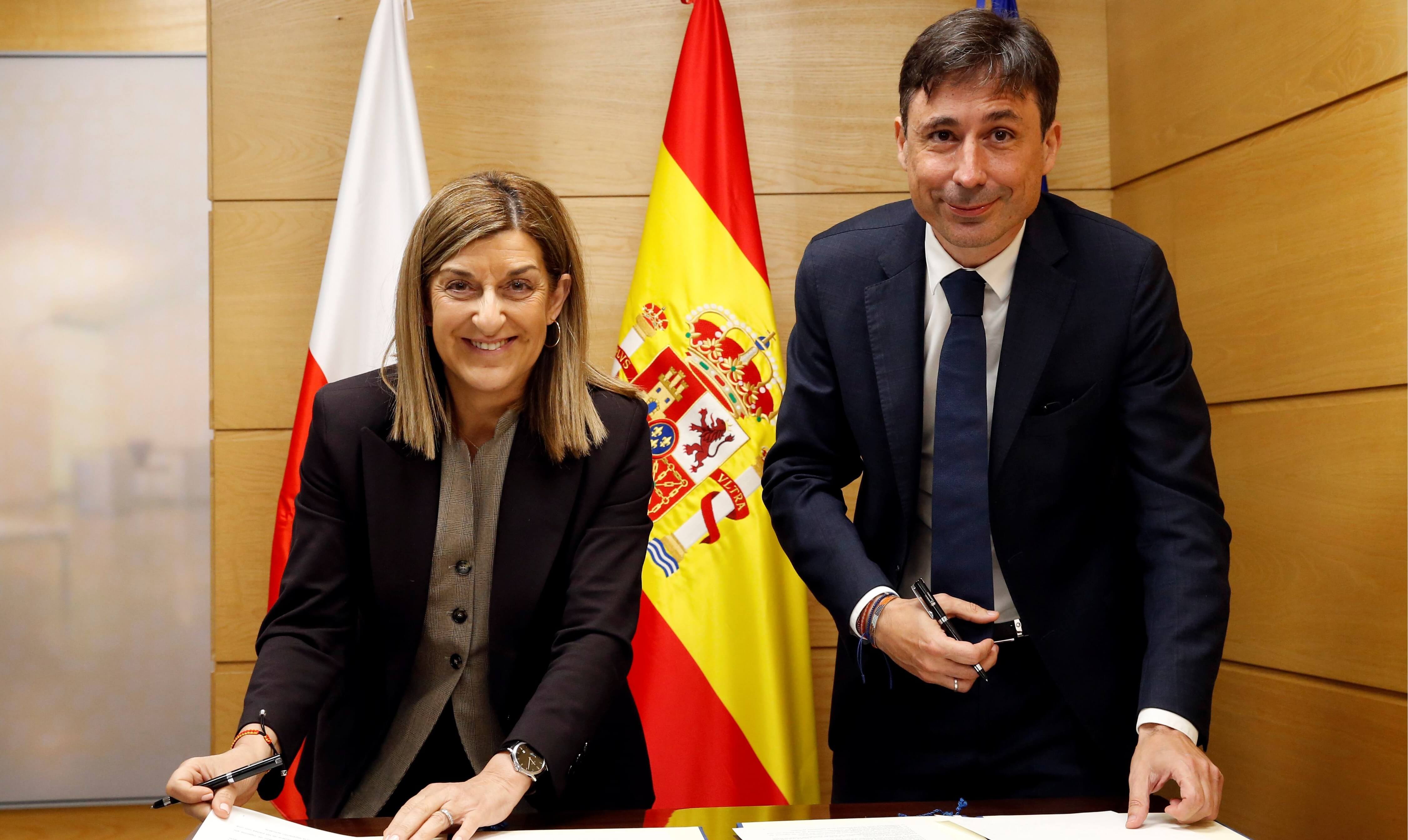 2026-05-08 Firma MoU Sanidad Cantabria (3)