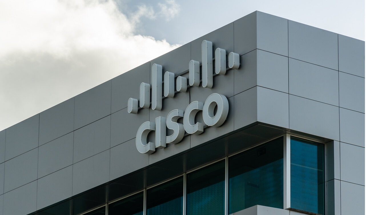 OEIRAS, PORTUGAL – JANUARY 10, 2026: Cisco Systems Company Sign. Oeiras, Portugal